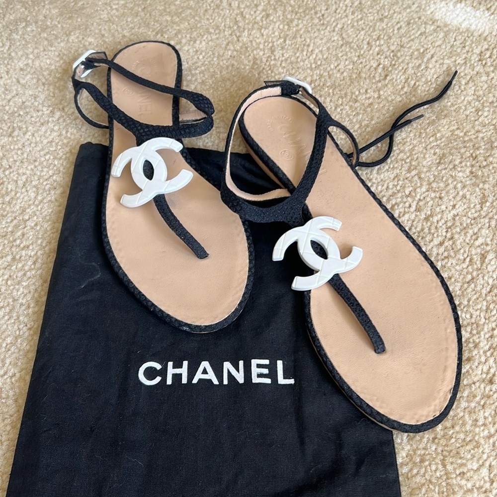 Chanel CC logo sandals - Picture 1 of 6